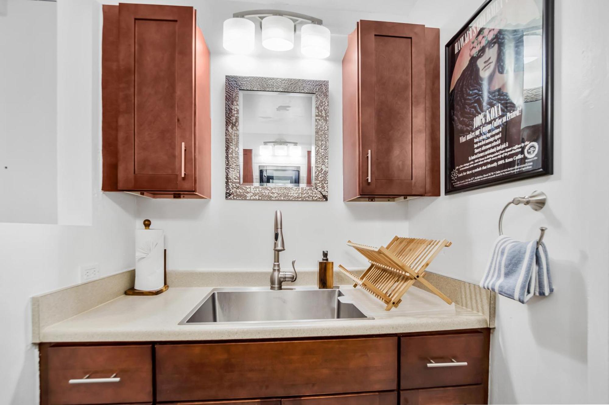 Downtown Hawaiian Paradise Condo With Hot Tub, Pool & Beach - Kona Islander Inn Kailua-Kona Eksteriør billede